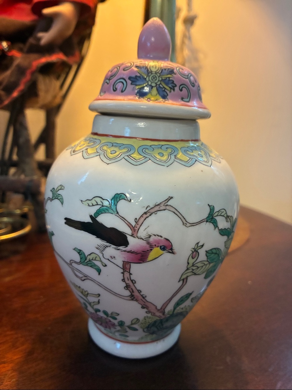 Vintage 1988 Toyo Bird Song Porcelain Lidded Ginger Jar Vase Chinoiserie 6.5"